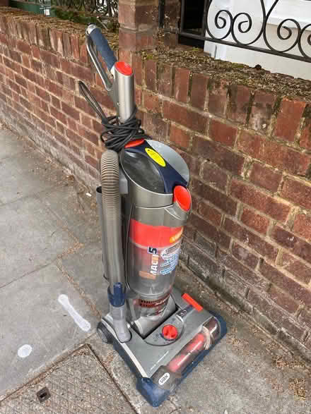 Photo of free mach 5 vax (Kilburn) #2