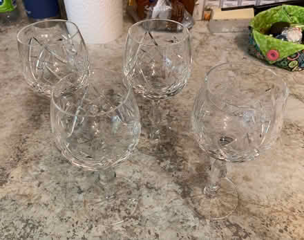 Photo of free 4 crystal wine glasses (Hunt Club and Albion) #1