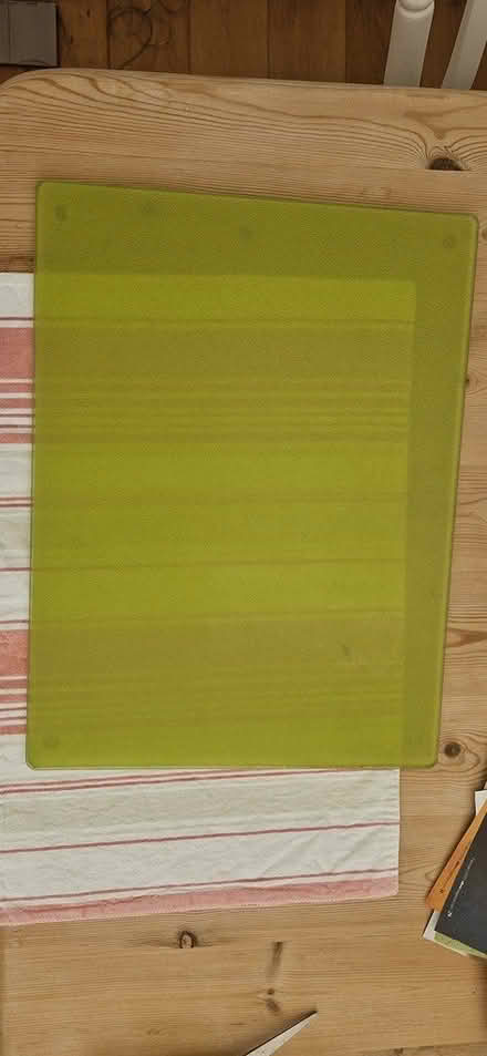 Photo of free Large glass chopping board (TN40 chantry Bexhill) #1