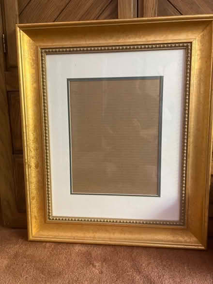 Photo of free Pic frame (Fremont Gomes area) #1