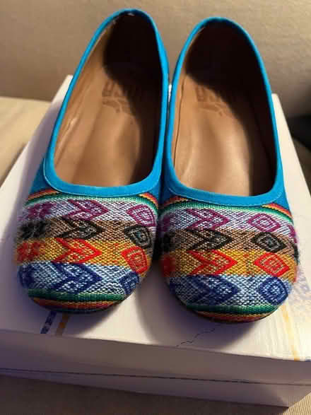 Photo of free Size ~8 shoes (Magnolia) #2