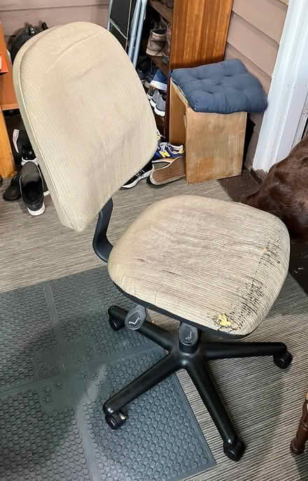 Photo of free Office Chair -- worn but functional (Fremont) #2
