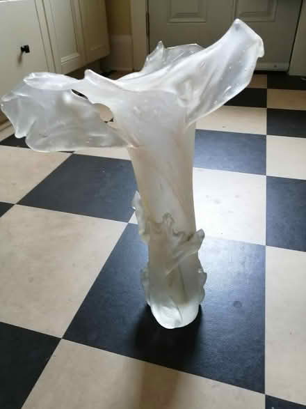 Photo of free Glass sculpture vase (Roncesvalles) #3