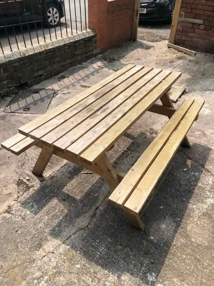 Photo of free Full size picnic bench (Fulwood road S10) #1