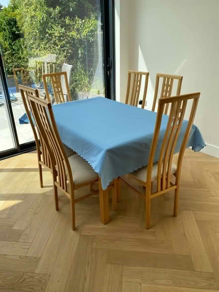 Photo of free Dining table and 6 chairs (Woodford Green) #4