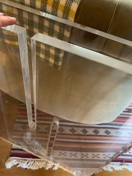 Photo of free Glass table top & base (Lewes BN7) #4