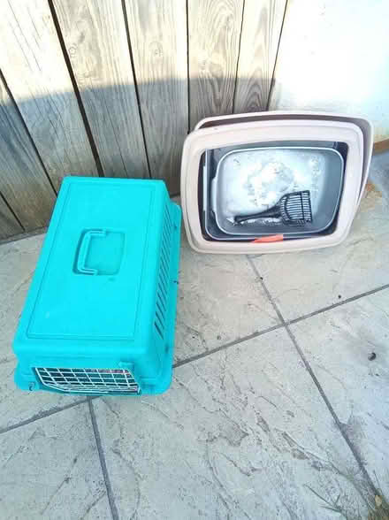 Photo of free Kat Kit, cat basket and litter trays. (Yeolmbridge PL15) #1