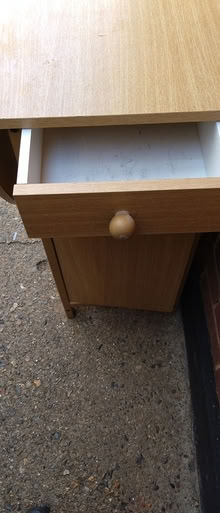 Photo of free Drop leaf large table (Fetcham surrey) #3