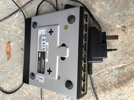 Photo of free Linksys 8 port switch (Liverpool L15) #2