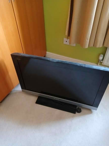 Photo of free Sony 32" TV (Old Town SG1) #1