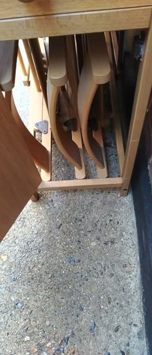 Photo of free Drop leaf large table (Fetcham surrey) #2