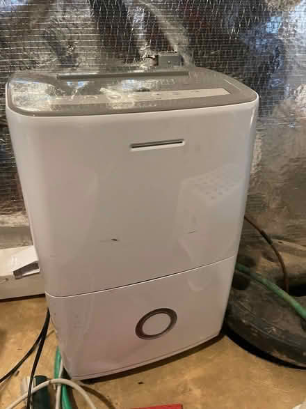 Photo of free Frigidaire humidifier (Vienna) #1