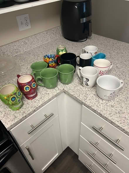 Photo of free Various coffee mugs (Hazel dell) #1