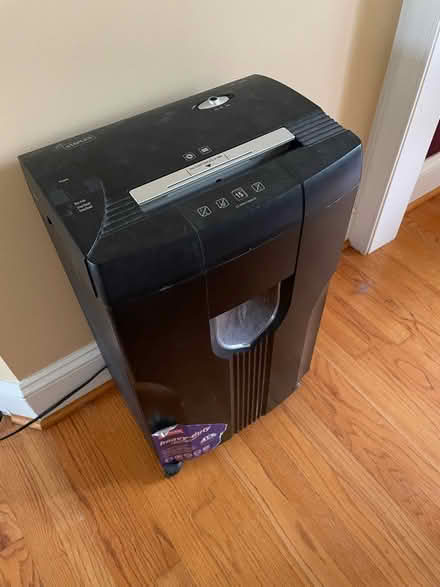 Photo of free Cross cut shredder (Fuquay Varina) #1