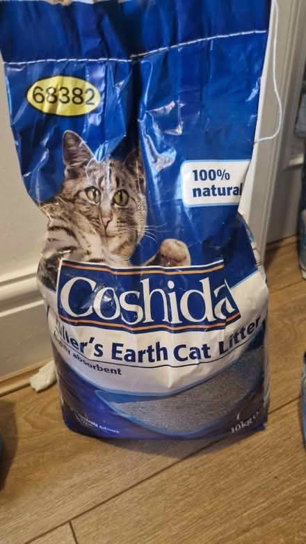 Photo of free Bags of cat litter (BS16) #3