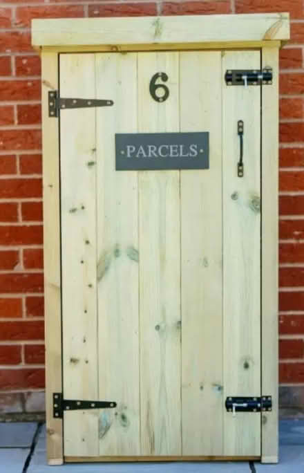 Photo of Shed small or larger (Tooting SW17) #1