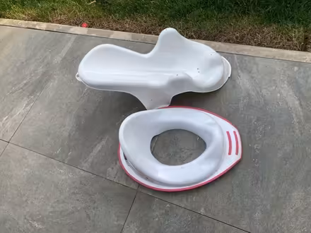 Photo of free Baby Bath seat and potty training (Luton LU2) #2