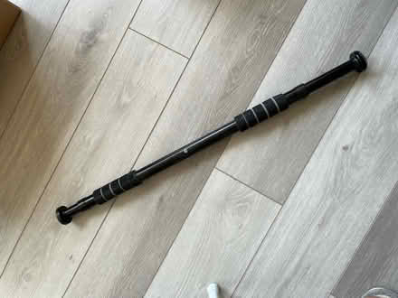 Photo of free Pull up bar for doorway (Islington N7) #1
