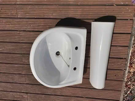 Photo of free Basin and pedestal (Parkstone BH15) #1