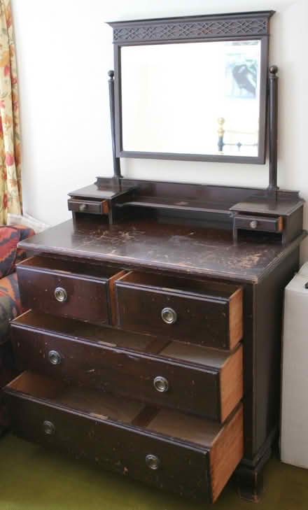 Photo of free chest of drawers (Beckenham BR3) #1