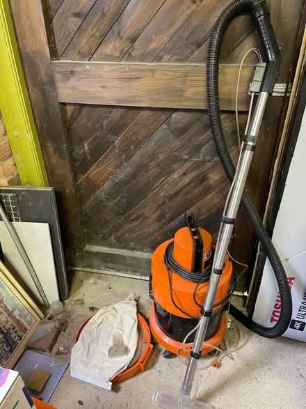 Photo of free Vax 121 cleaner (Oxford OX2) #1