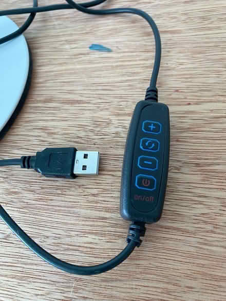 Photo of free Neewer Ring Light (Cherry Hinton, Cambridge) #4