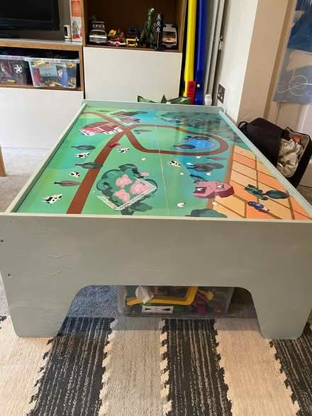 Photo of free Kids play table for trains or Lego (N11 nr new Southgate stn) #1