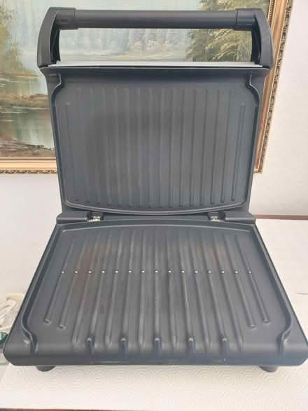 Photo of free George Foreman Grilling Machine (Eastham CH62) #2