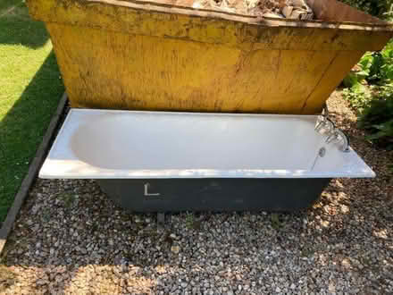 Photo of free Cast iron bath (Royal Leamington Spa CV32) #1