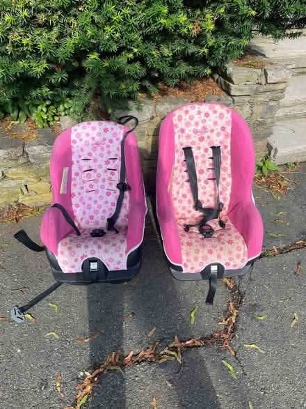 Photo of free Child infant car seats (Arlington center) #1