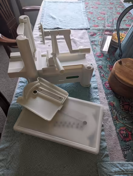 Photo of free Spiralizer (Shell gas station, Hampton NJ) #1