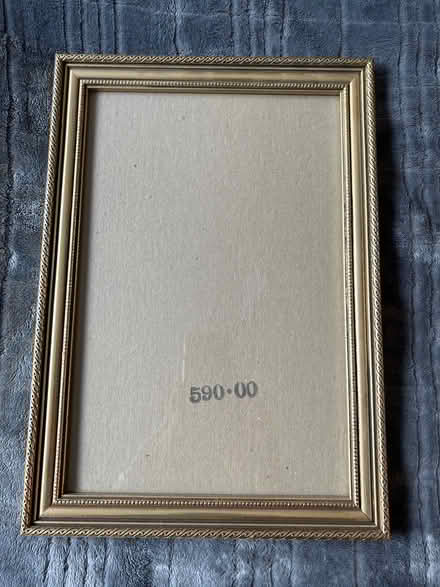 Photo of free #7 frame (Fremont Gomes area) #1