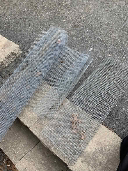 Photo of free Metal screen (Pratt St / Tower Farm) #1