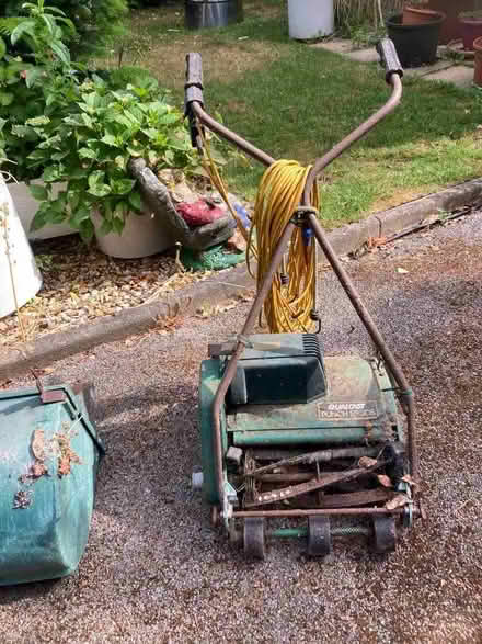 Photo of free electric lawn mower (Hillbourne BH18) #1