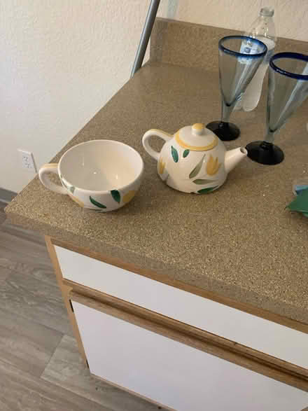 Photo of free One person tea set (Near Washington Square) #2