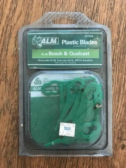 Photo of free Strimmer plastic blades: Bosch (EX1) #1