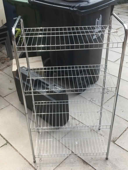 Photo of free Metal wire shelving (Mid town Toronto) #1