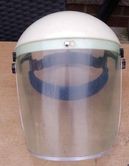Photo of free Face shield. (Hala LA1) #1