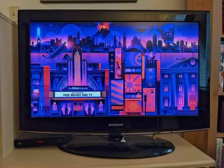 Photo of free Samsung 32" flat TV for repair (Capitol Hill) #1