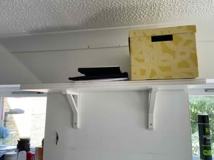 Photo of free 5 shelves to give away (SE16) #1