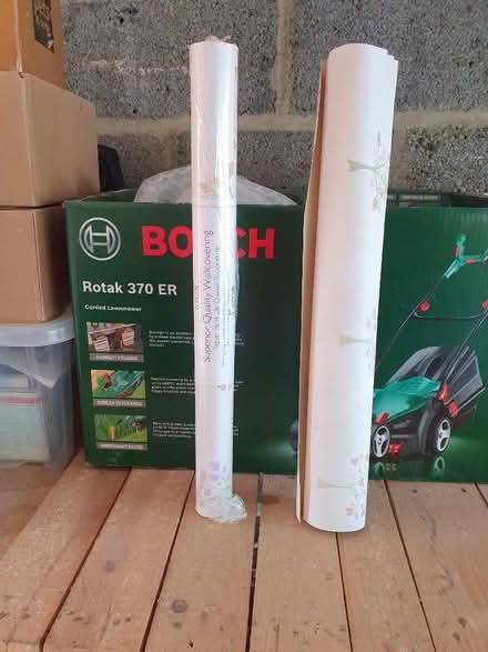 Photo of free Wall paper (Eynsham OX29) #2