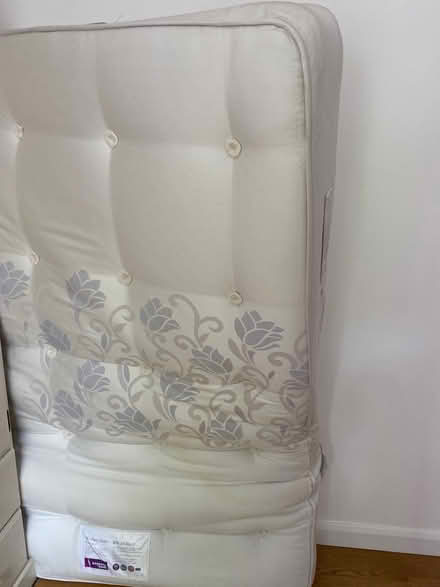 Photo of free Double mattress (pocket sprung) (BR7) #1