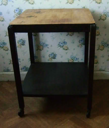 Photo of free 1940s portable side table. (Cowley OX4) #1