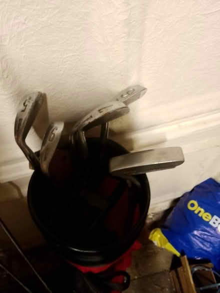 Photo of free Golf clubs & bag. (Maghull L31) #2