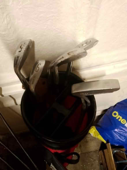 Photo of free Golf clubs & bag. (Maghull L31) #1