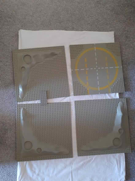 Photo of free Lego (Burgess Hill town centre) #1