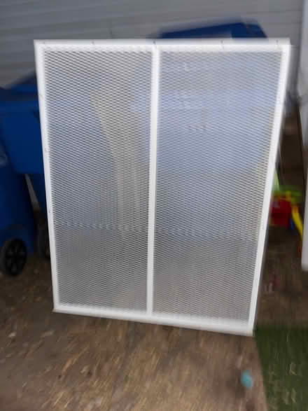 Photo of free Metal screen (Bristol Hospital) #1