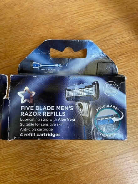 Photo of free Superdrug safety 5 blade razor refills (Jacobs Well GU4) #3