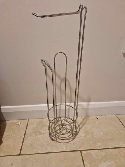 Photo of free Toilet roll holder (Cambridge CB1 (coleridge)) #1