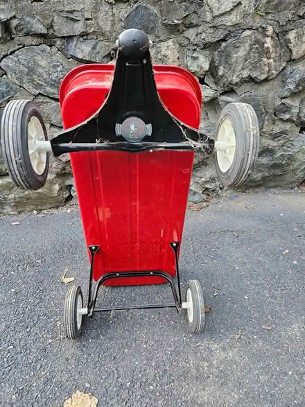Photo of free Radio Flyer Red Wagon (Medford) #4